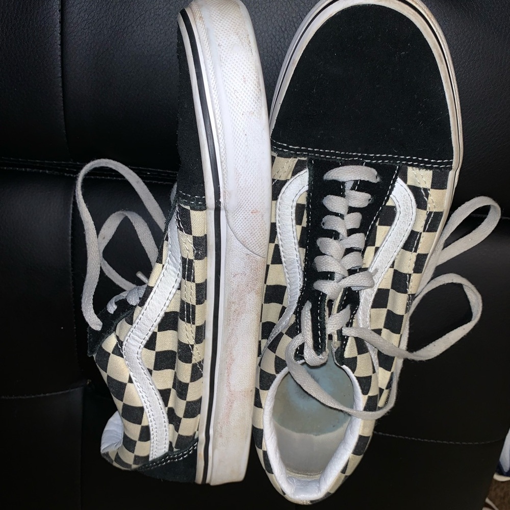 Vans - Picture 2 of 5